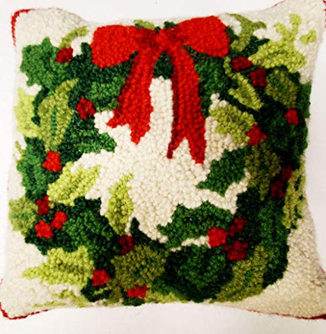 Peking Handicraft Evergreen Christmas Holly Wreath Hooked Throw Pillow - 10" x 10"
