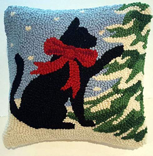 Peking Handicraft Black Cat Christmas Tree Mini Hooked Wool Pillow – 10" x 10"